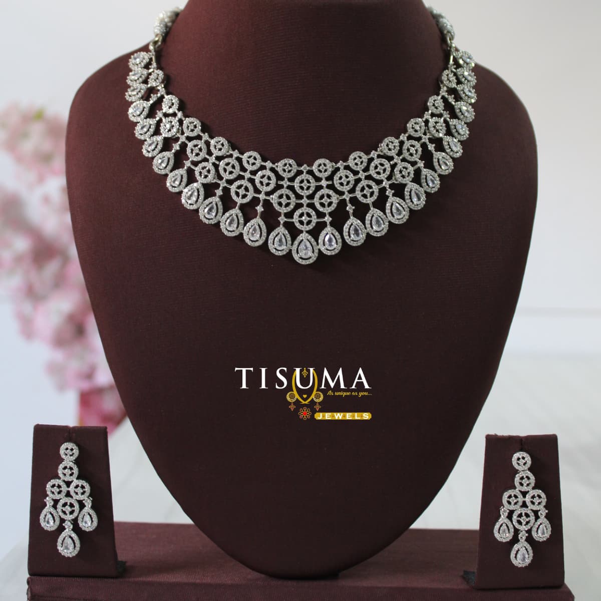 AD Silver White Necklace